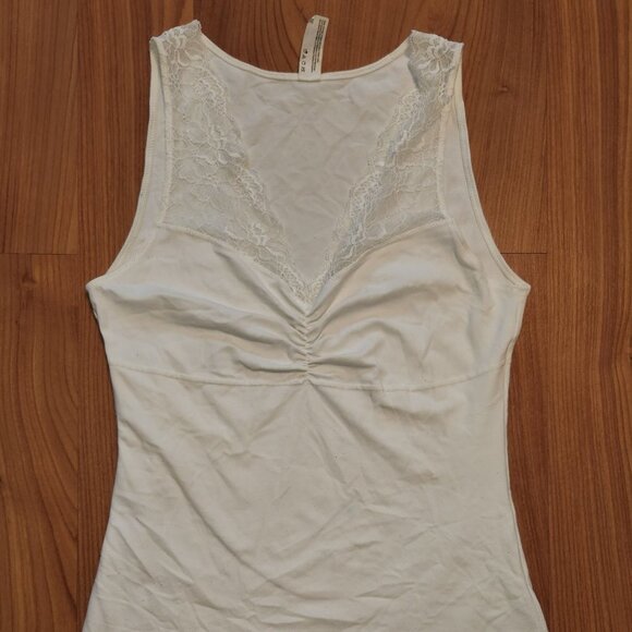 Maidenform White Shapewear Undershirt || Large GUC - Picture 2 of 9